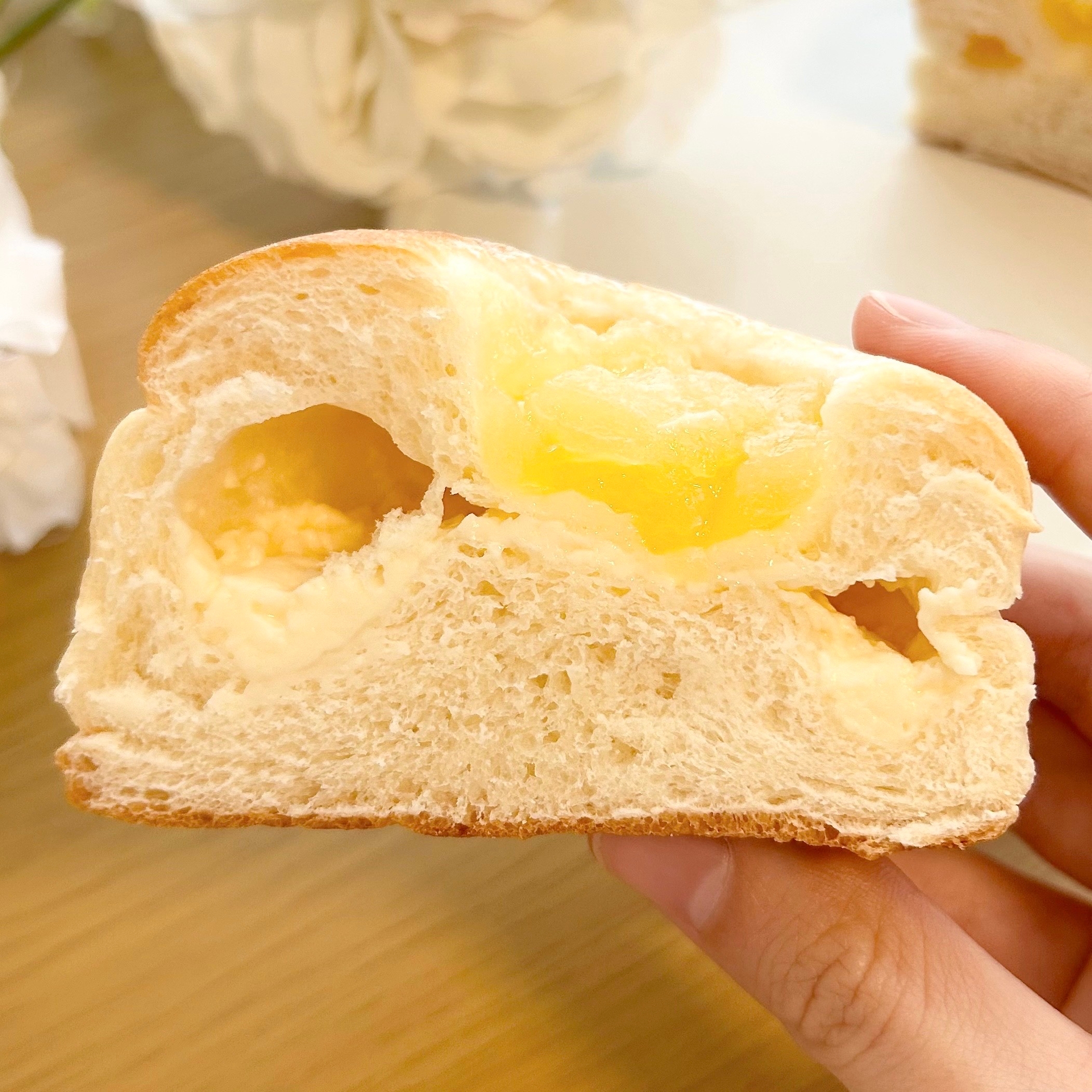 セブン-イレブンの「りんごのスイートフロマージュ」