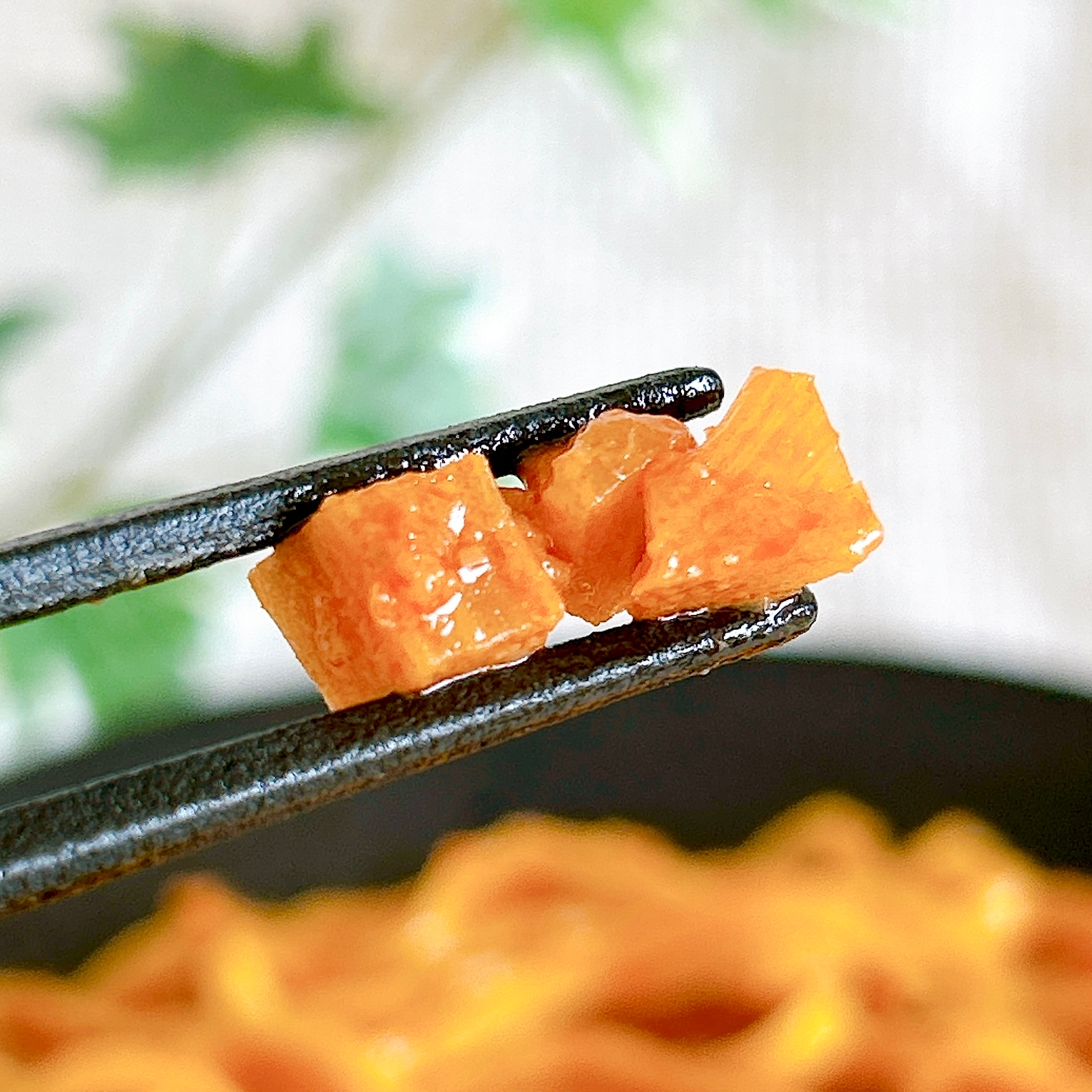 FamilyMart(ファミリーマート)の「濃厚だれがもちっと麺によく絡む汁なし担々麺」