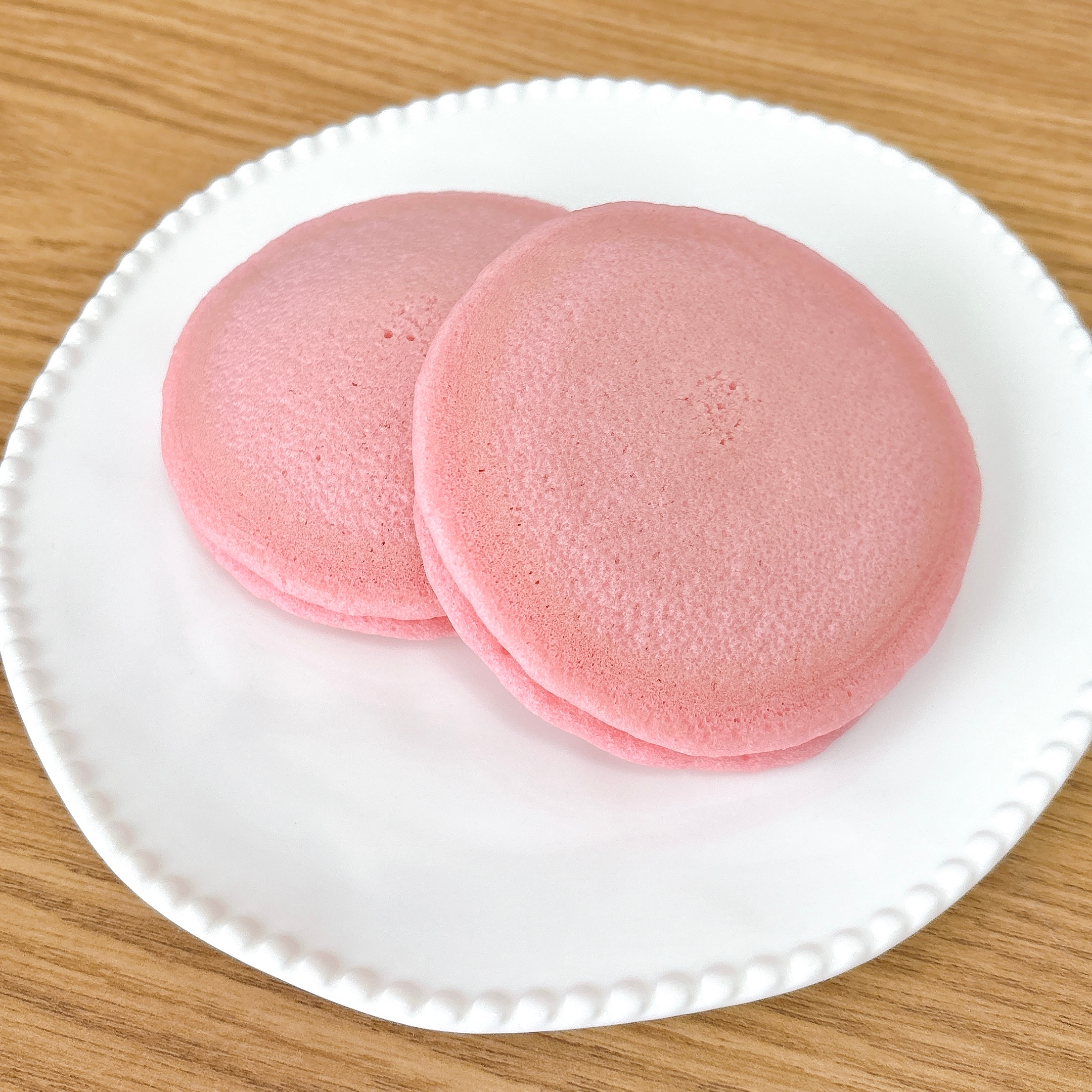 FamilyMart(ファミリーマート)「いちごミルクパンケーキ2個入」