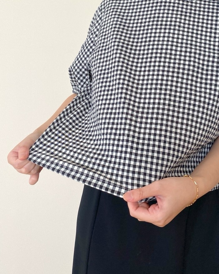 ユニクロの「シアサッカーブラウス/ギンガム/半袖」