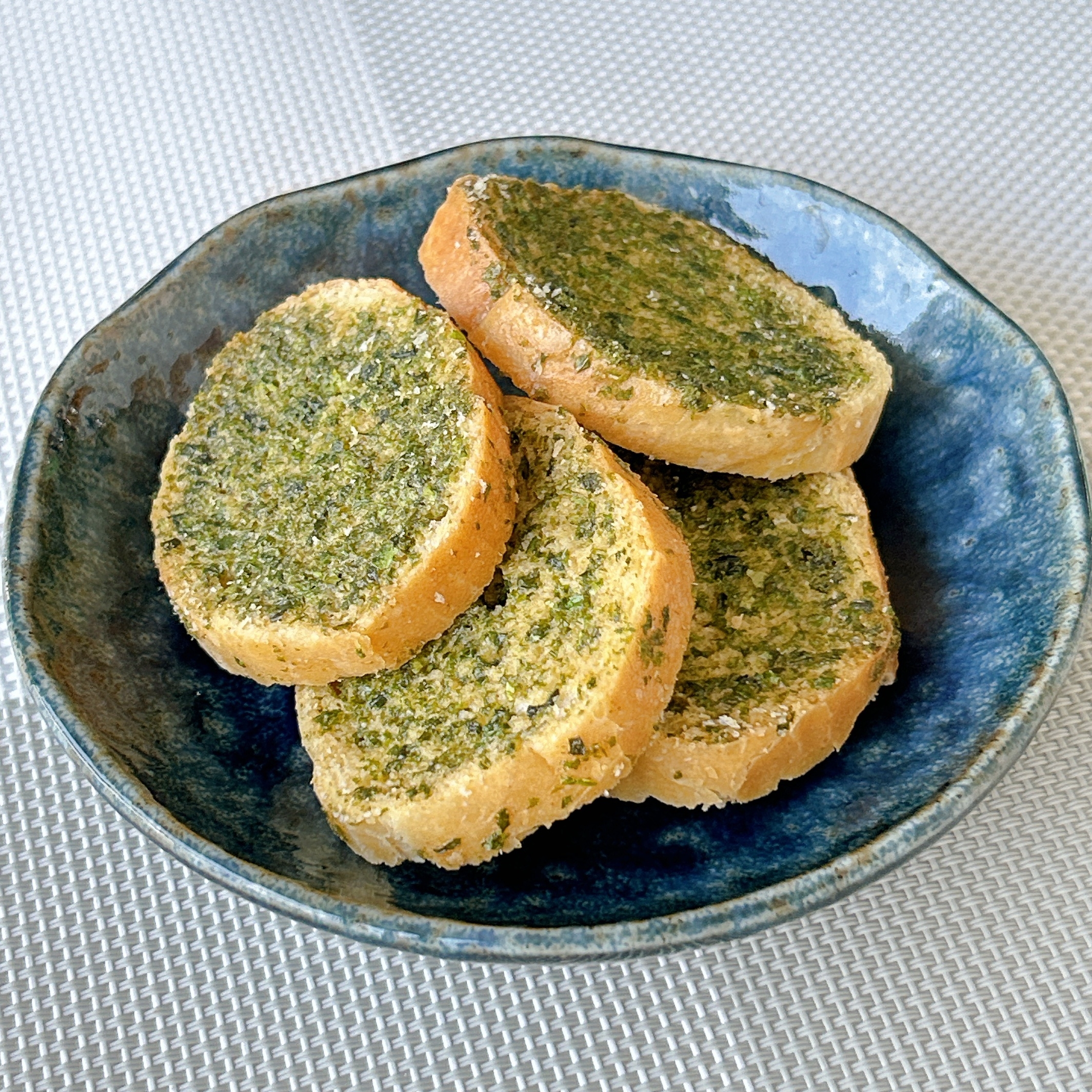 LAWSON(ローソン)の「海苔と塩の和ラスク」