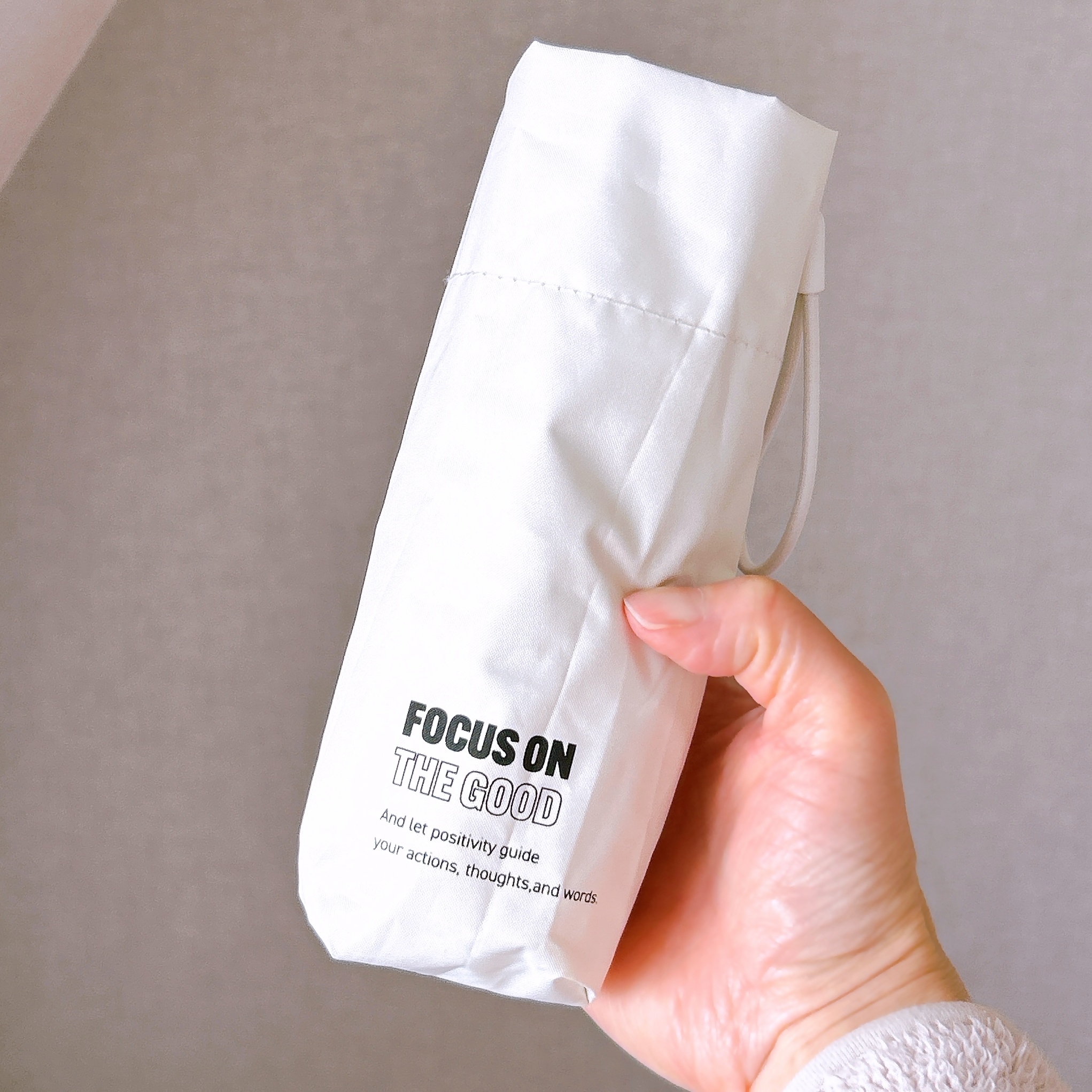 スリーコインズの「晴雨兼用折傘ベビーミニ」