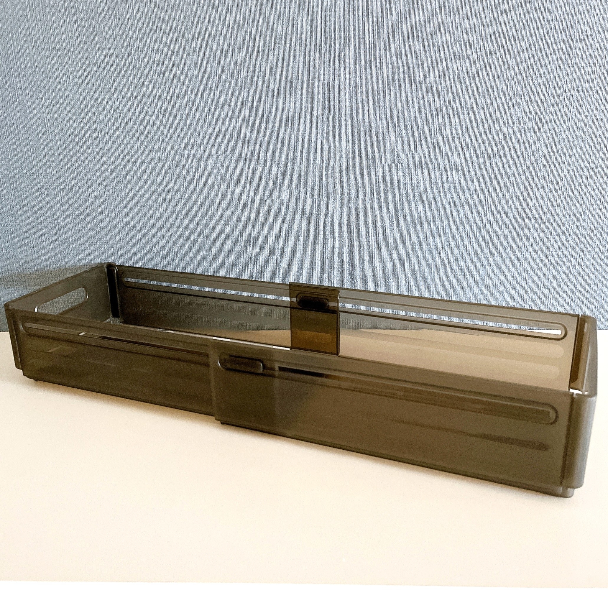 3COINSの「伸縮収納ケース:M/KITINTO」