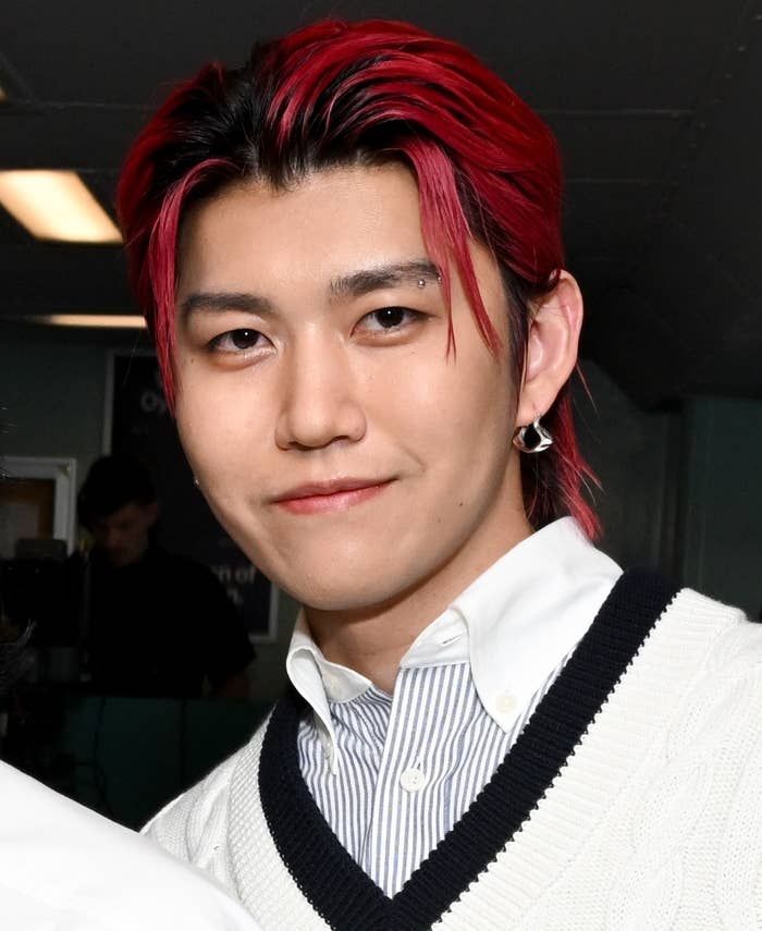 若井滉斗さん(Gilbert Flores / WWD via Getty Images)