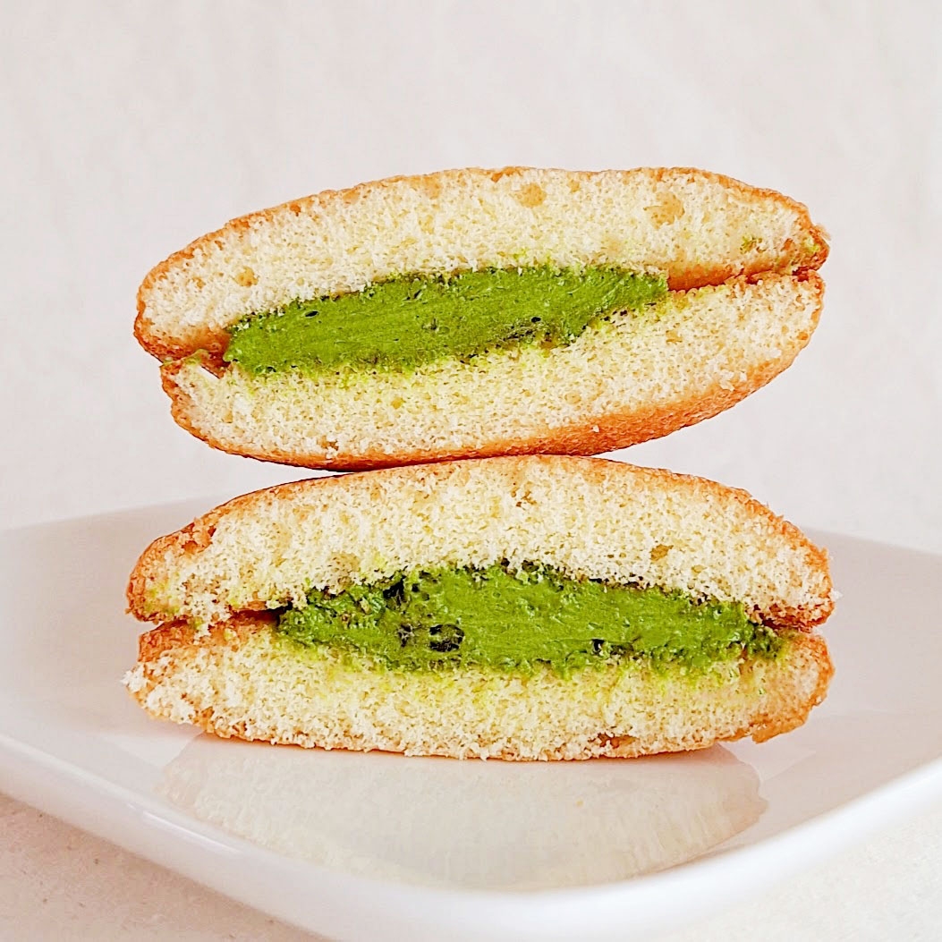 シャトレーゼ「宇治抹茶ブッセ」