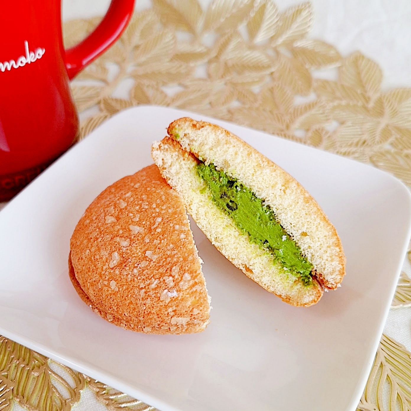 シャトレーゼ「宇治抹茶ブッセ」