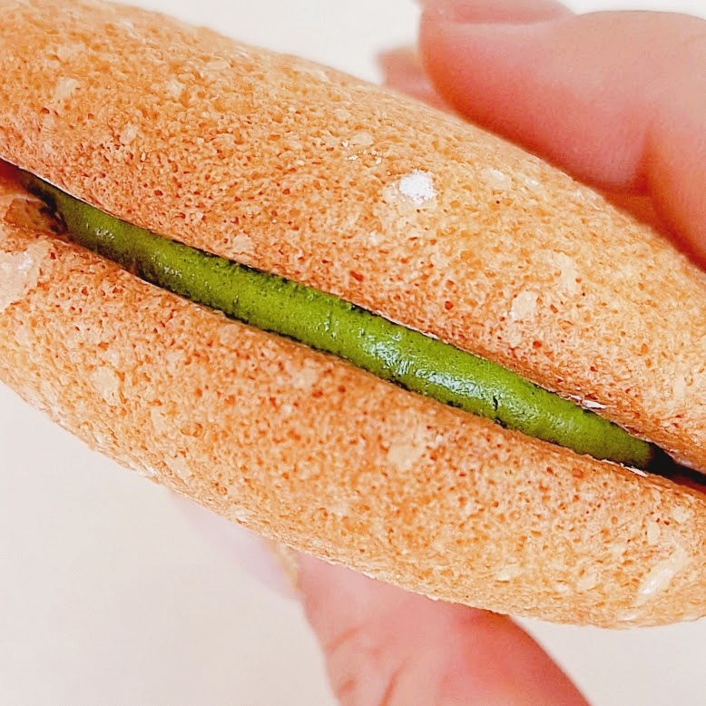 シャトレーゼ「宇治抹茶ブッセ」