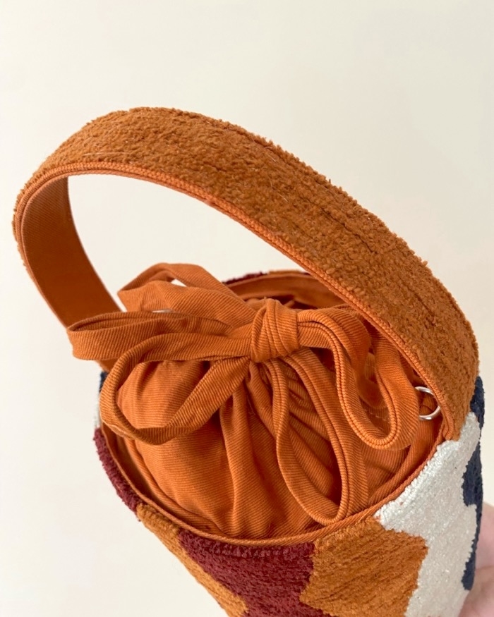 【ZARA】配色円筒形ミニバケットバッグ 6578/510/202 スペイン発送 ZARA ミニ円筒形バッグ カラー 上品カジュアル