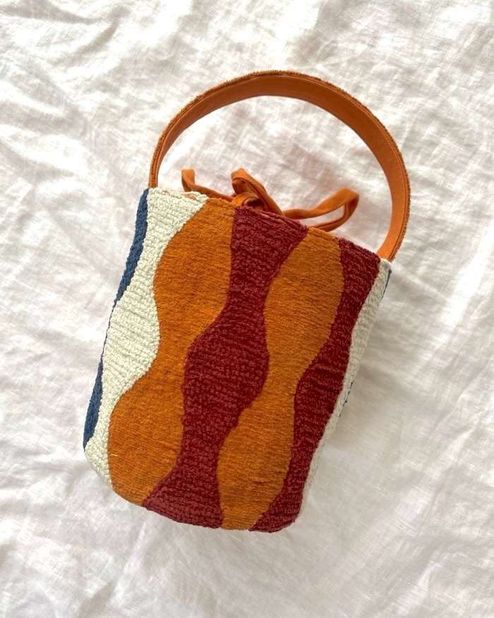 ZARAの《北欧風バッグ》が本気でかわいい…!ころんとした ZARAの《北欧風バッグ》が本気でかわいい…!ころんとした