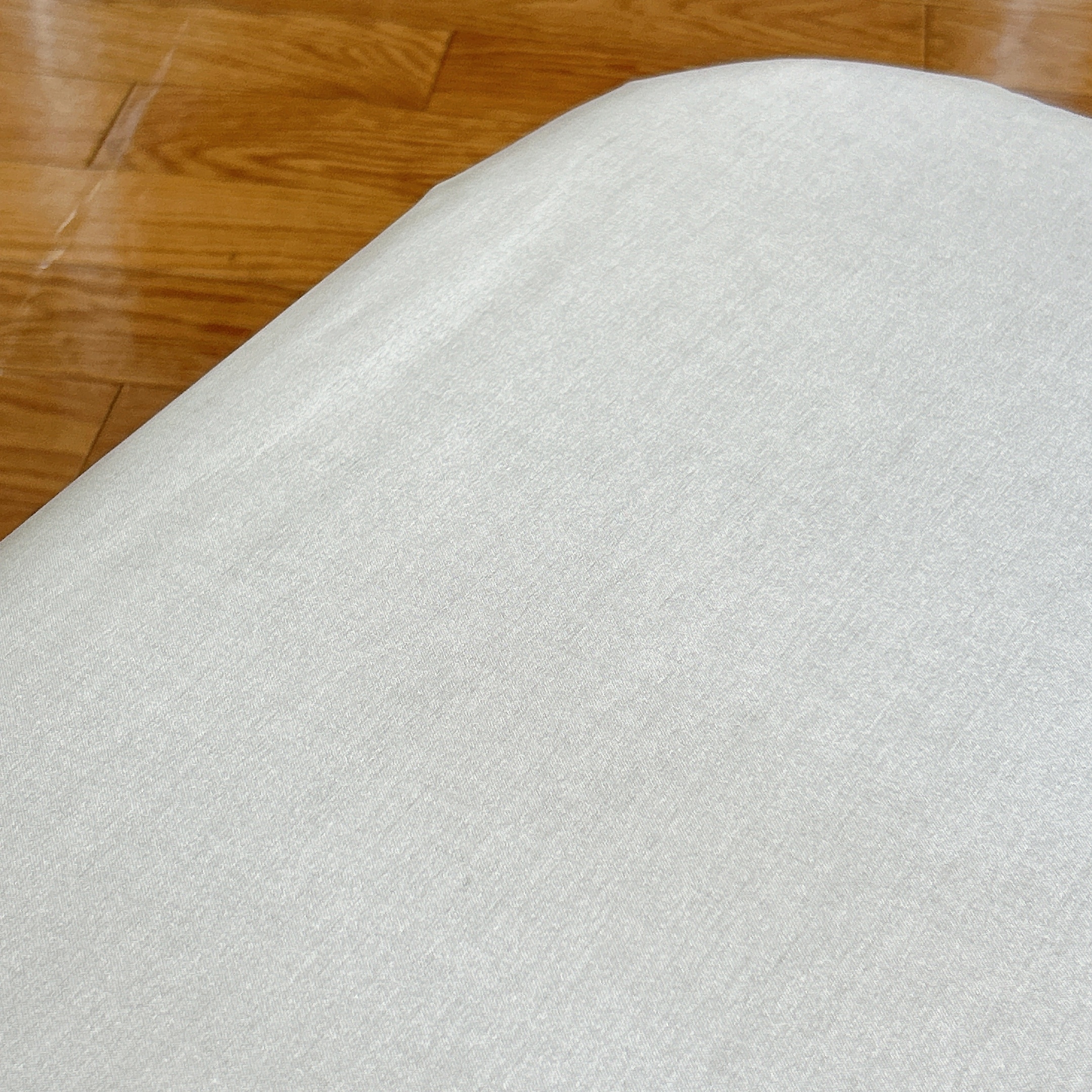 CAINZ(カインズ)の「掛けて収納できるアルミコートアイロン台」