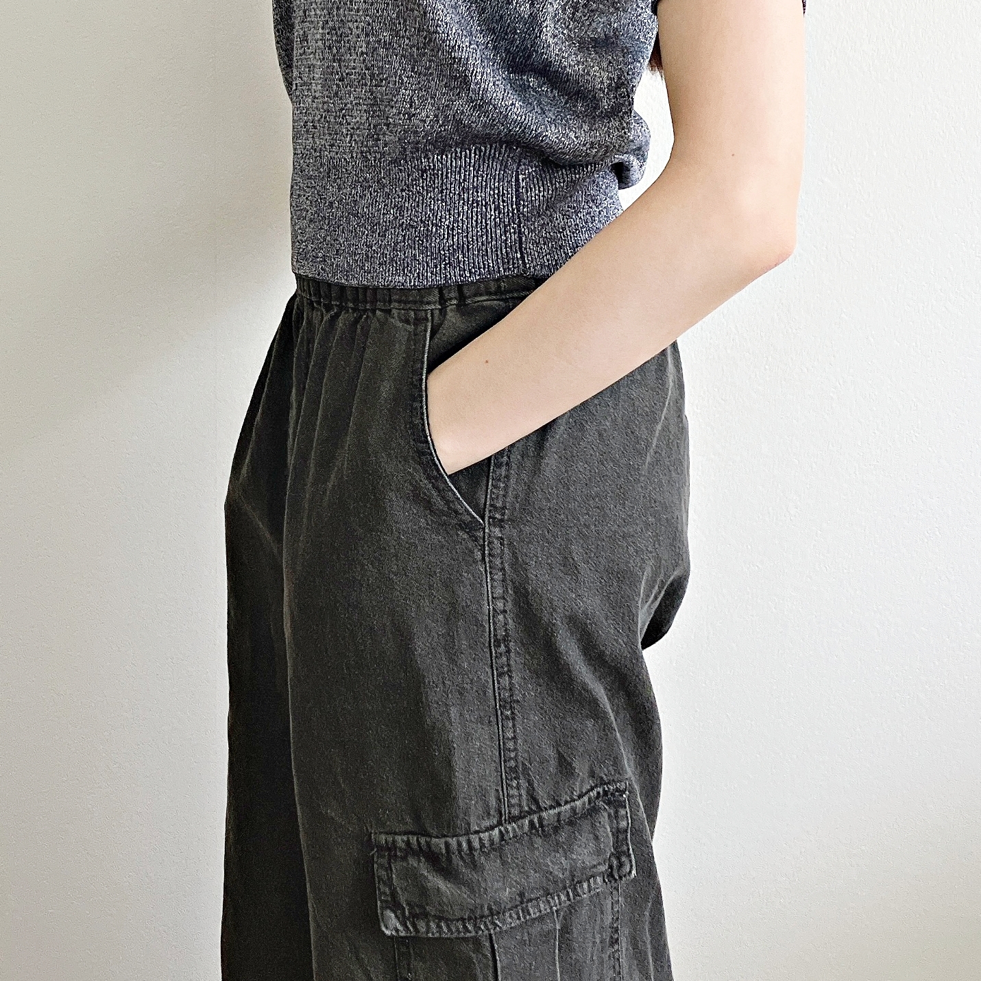 Honeys(ハニーズ)の「デニムカーゴパンツ」