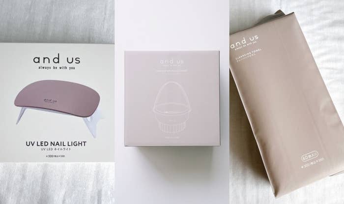 ネイルライトや替えフィルターなどが入った「and us」ブランド製品パッケージの3つの写真。