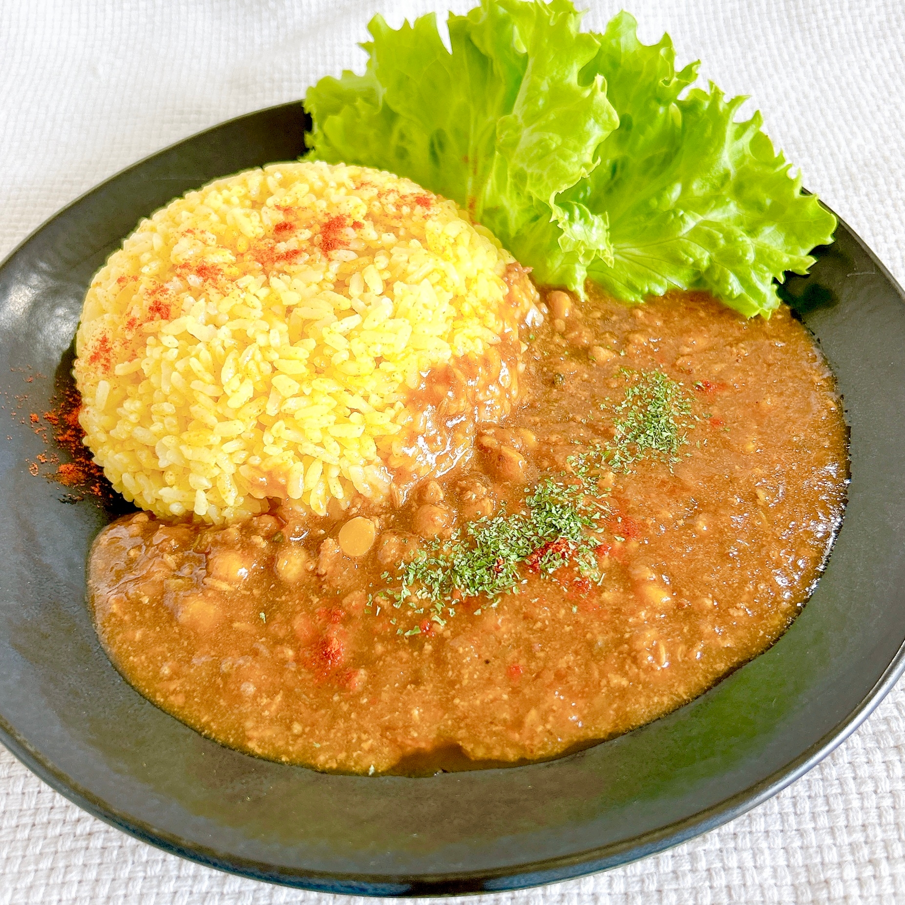 FamilyMart(ファミリーマート)の「焙煎香辛料の香りきわだつ スパイシーキーマカレー」