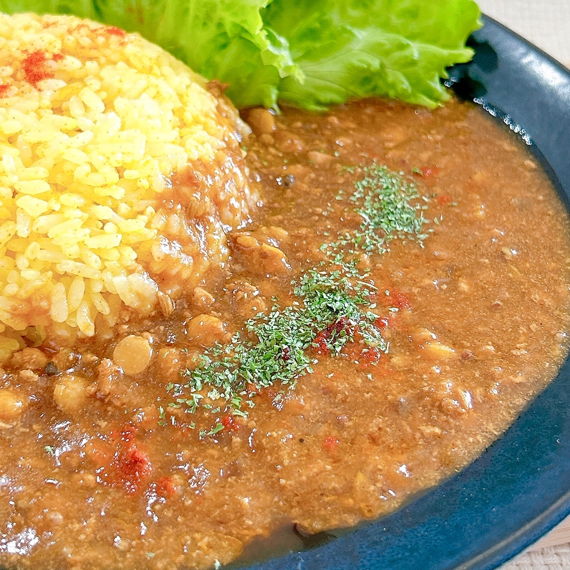 FamilyMart(ファミリーマート)の「焙煎香辛料の香りきわだつ スパイシーキーマカレー」