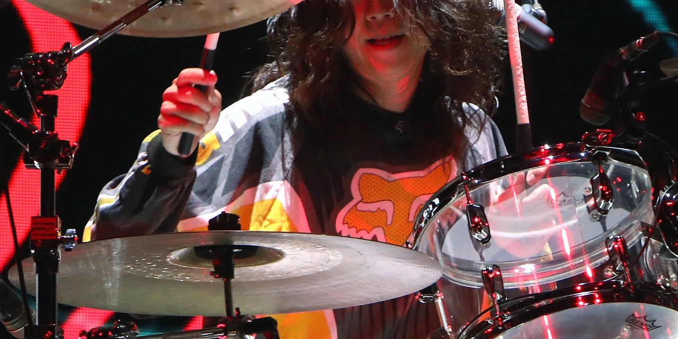 0YRwpknDk.jpg?crop=1358:679; 