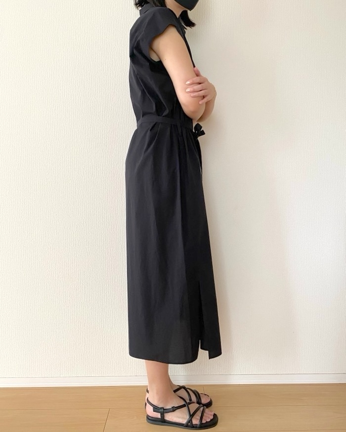 ユニクロの「コットンシャツワンピース/ノースリーブ」