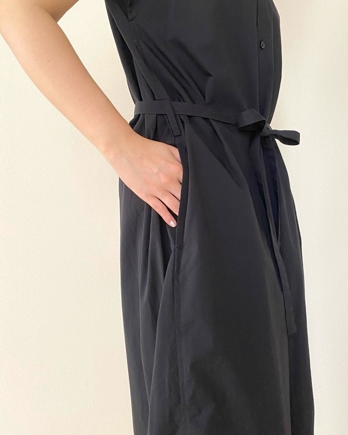 ユニクロの「コットンシャツワンピース/ノースリーブ」