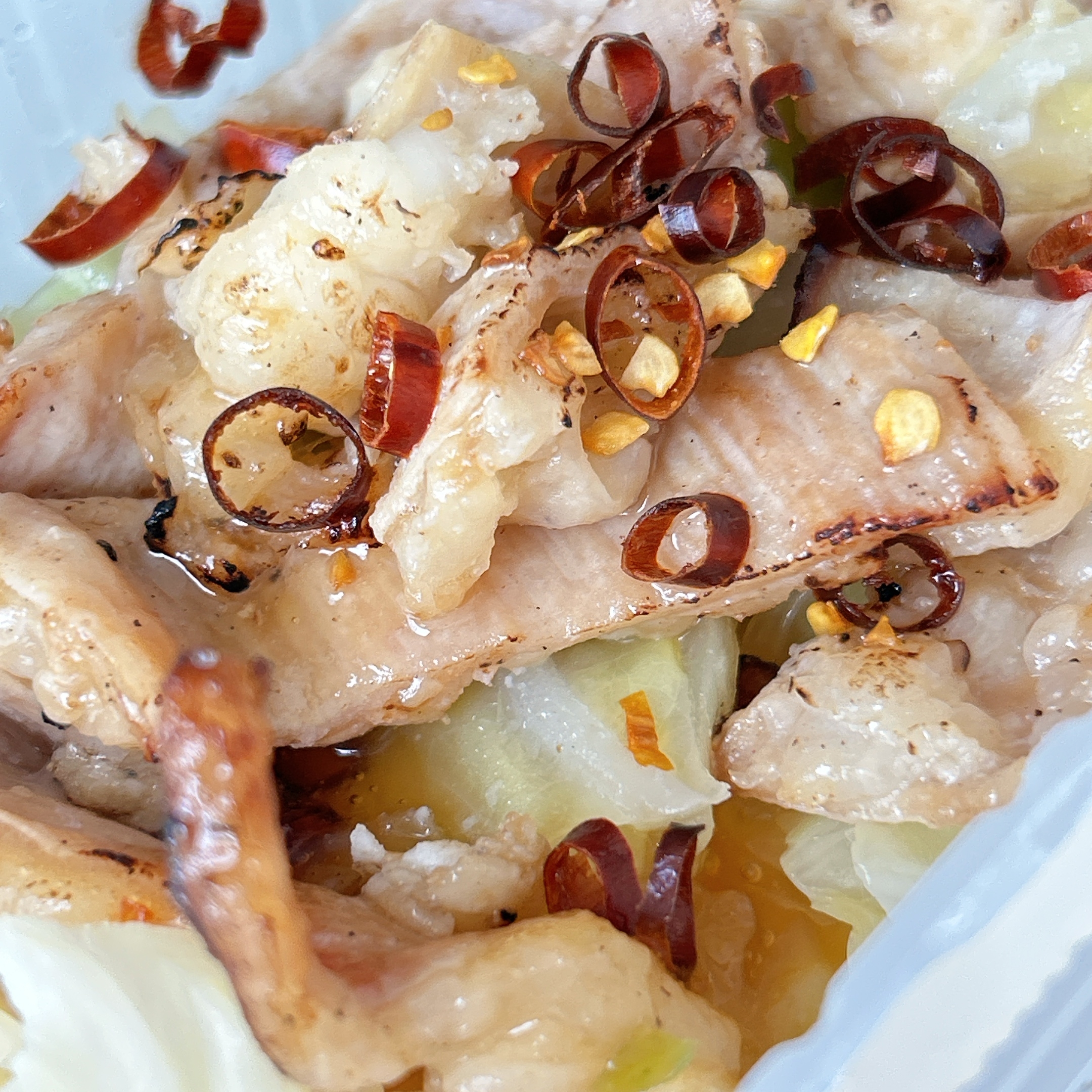 LAWSON（ローソン）の「牛塩ホルモン焼」