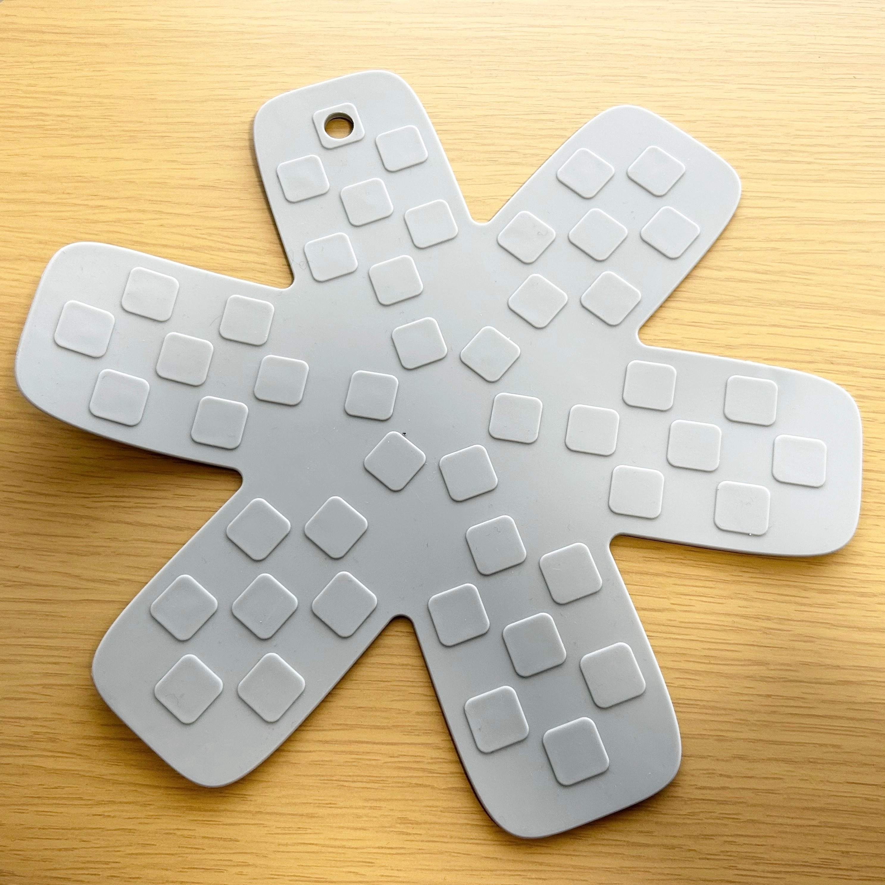 ダイソーの「フライパンプロテクター」