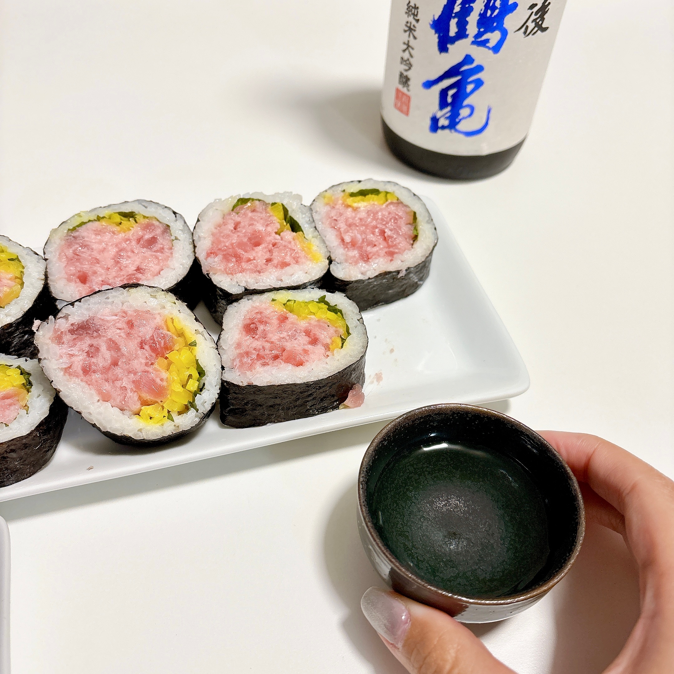 ロピアで見つけた「魚萬 ほぼ海鮮巻き（とろたく）」