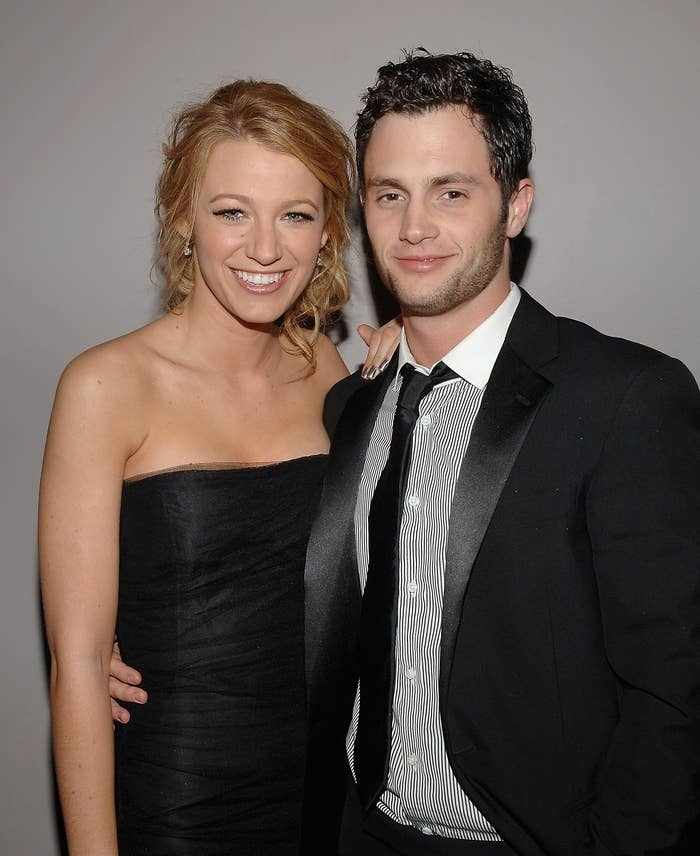 Blake Lively and Penn Badgley posing together