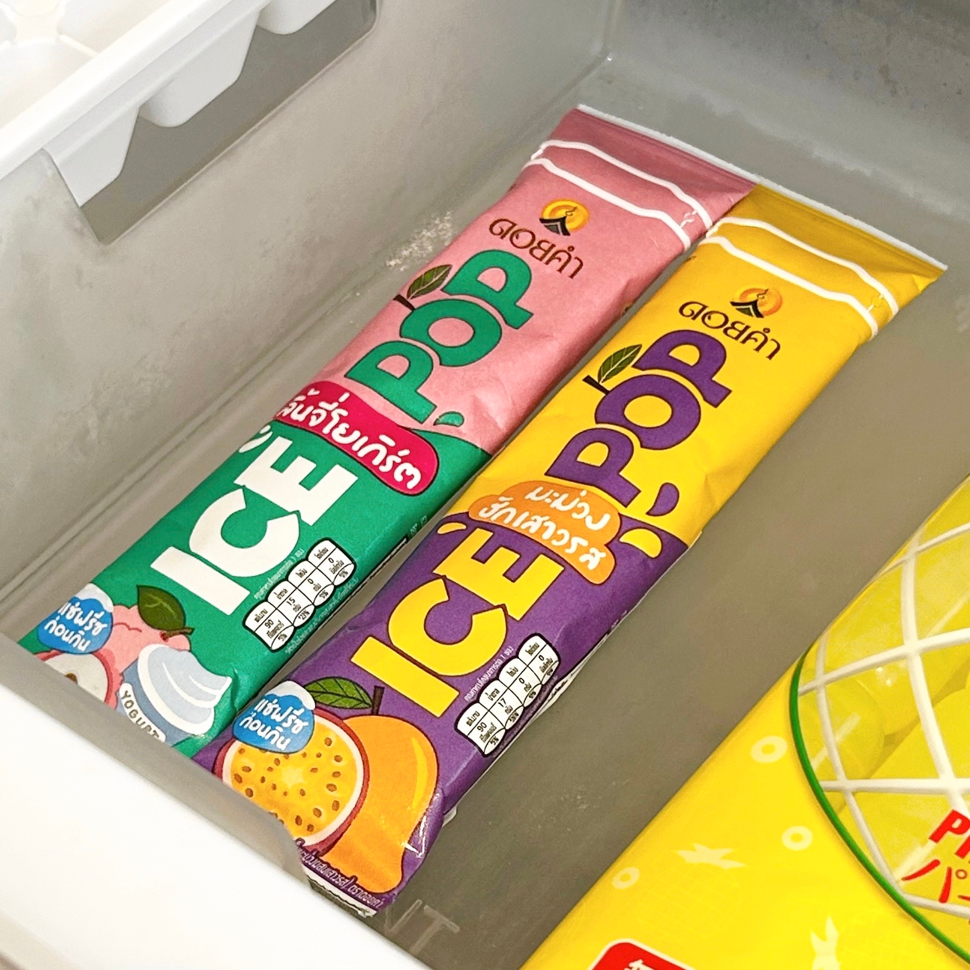 KALDI（カルディ）で見つけた「ドイカム アイスポップ ライチヨーグルト 85ml」と「ドイカム アイスポップ マンゴー＆パッションフルーツ 85ml」