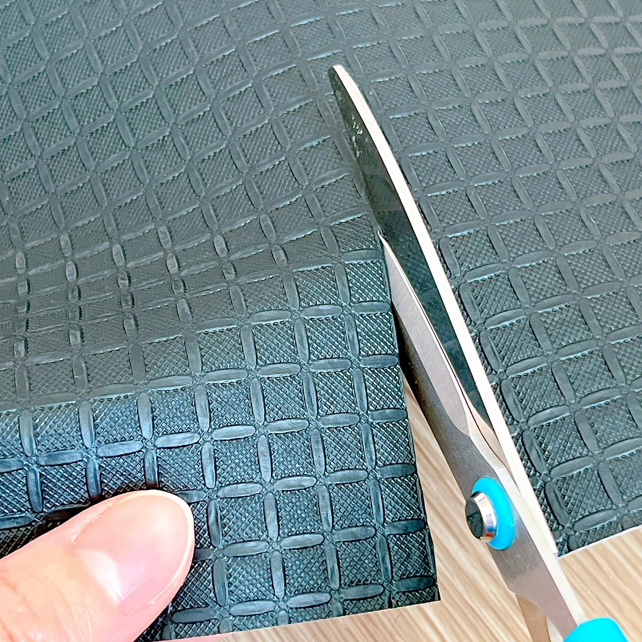 NITORI(ニトリ)の「抗菌・消臭加工付き シューズボックス用 備長炭シート」