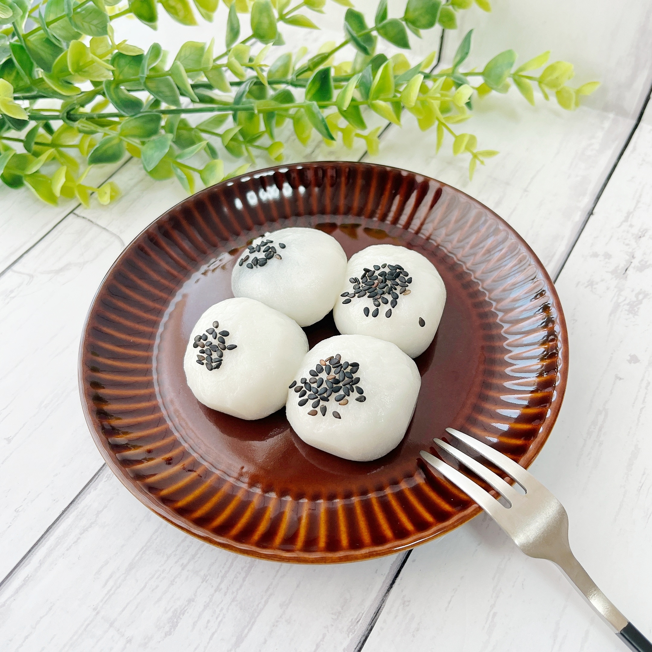 7-ELEVEN(セブン-イレブン)の「ひとくち ごまだれ団子」