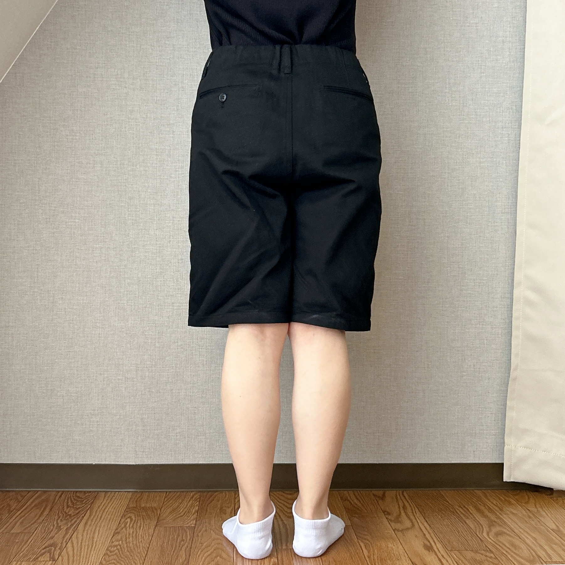 無印良品の「婦人 ムラ糸 チノタックハーフパンツ」