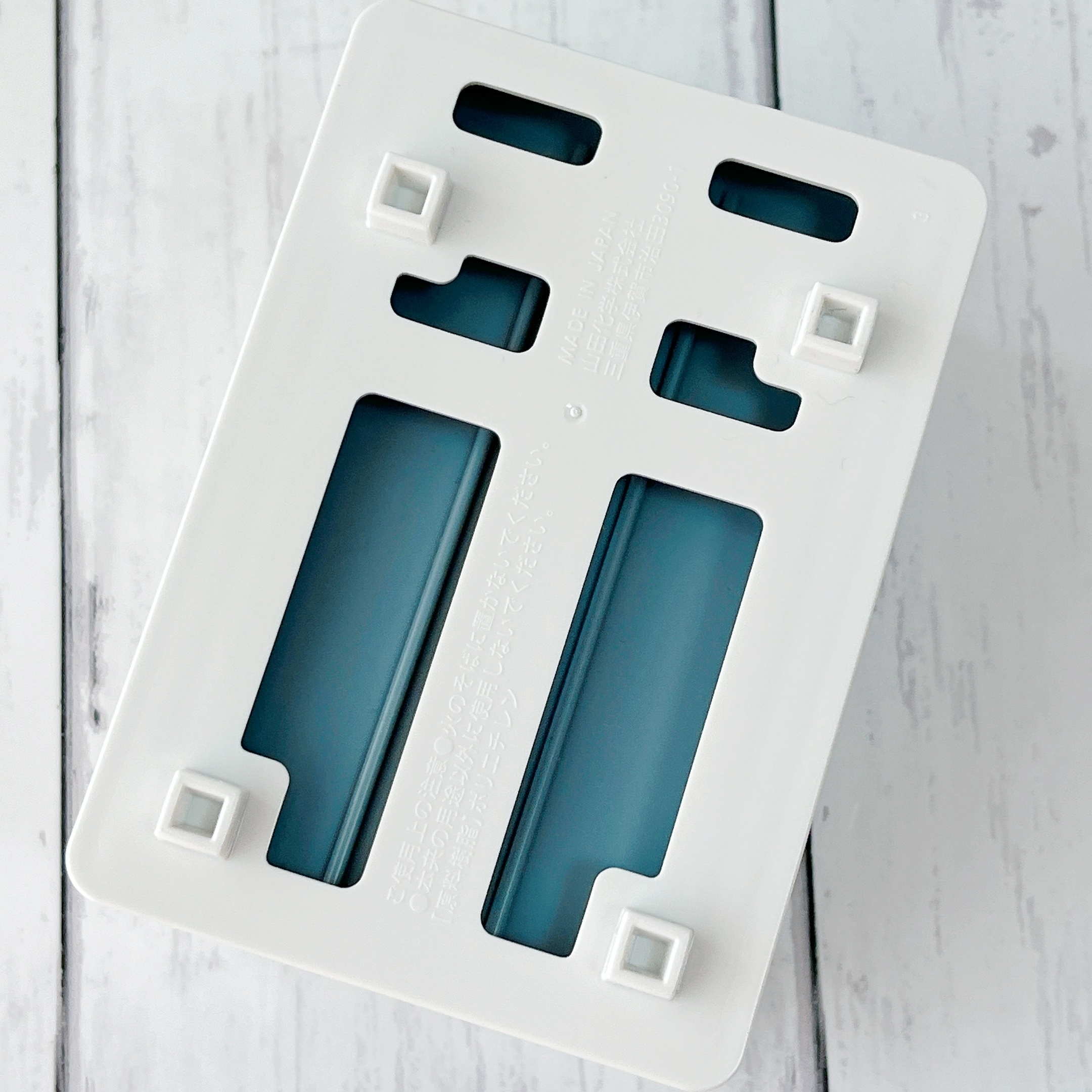 DAISO(ダイソー)で見つけた「ヌーべ 引き出し ブルーグレー」