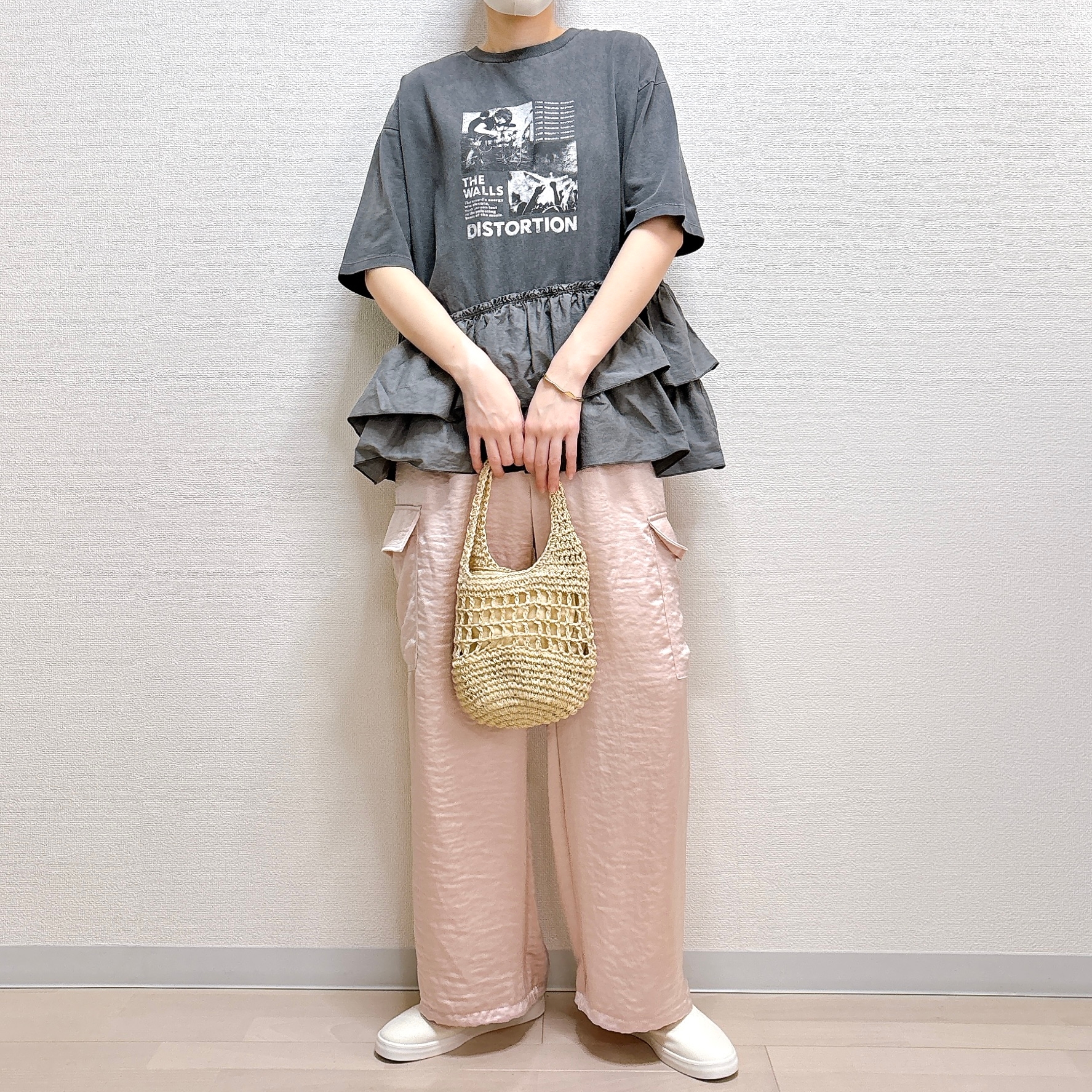 ニコアンド「布帛コンビフリルロックTシャツ」