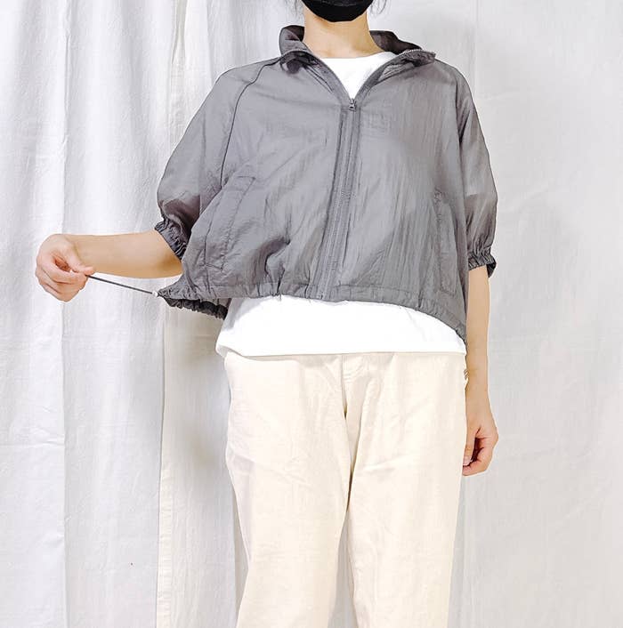 しまむらの「ナイロンラインブルゾン」