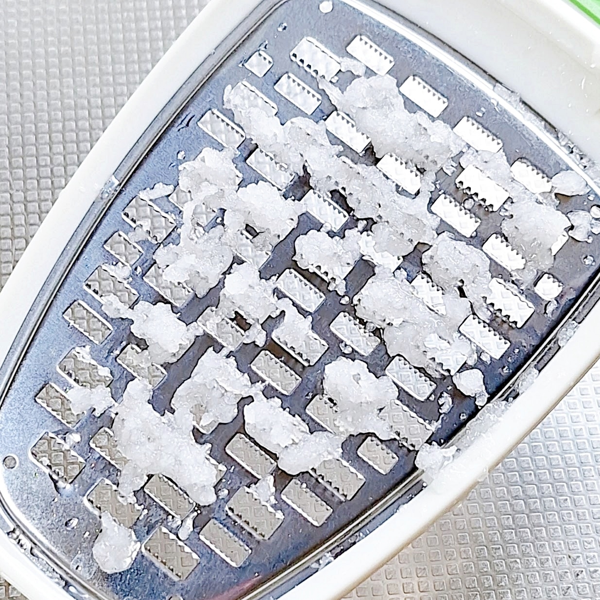 無印良品「シュロの棒たわし 大」