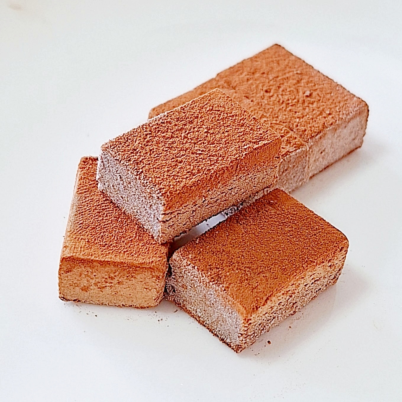 シャトレーゼ「糖質82％カットのとろけるショコラ 生チョコ風」