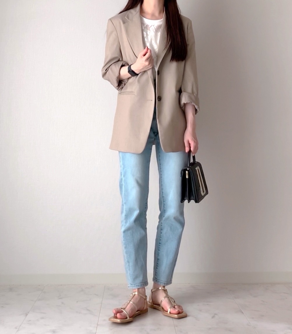 しまむらの「ハナガラレースTシャツ」