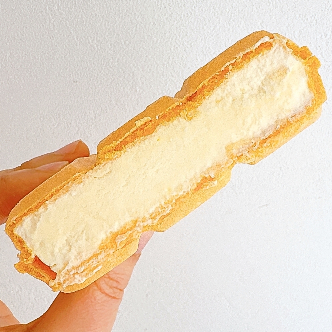 FamilyMart(ファミリーマート)の「でっかいバニラモナカ」