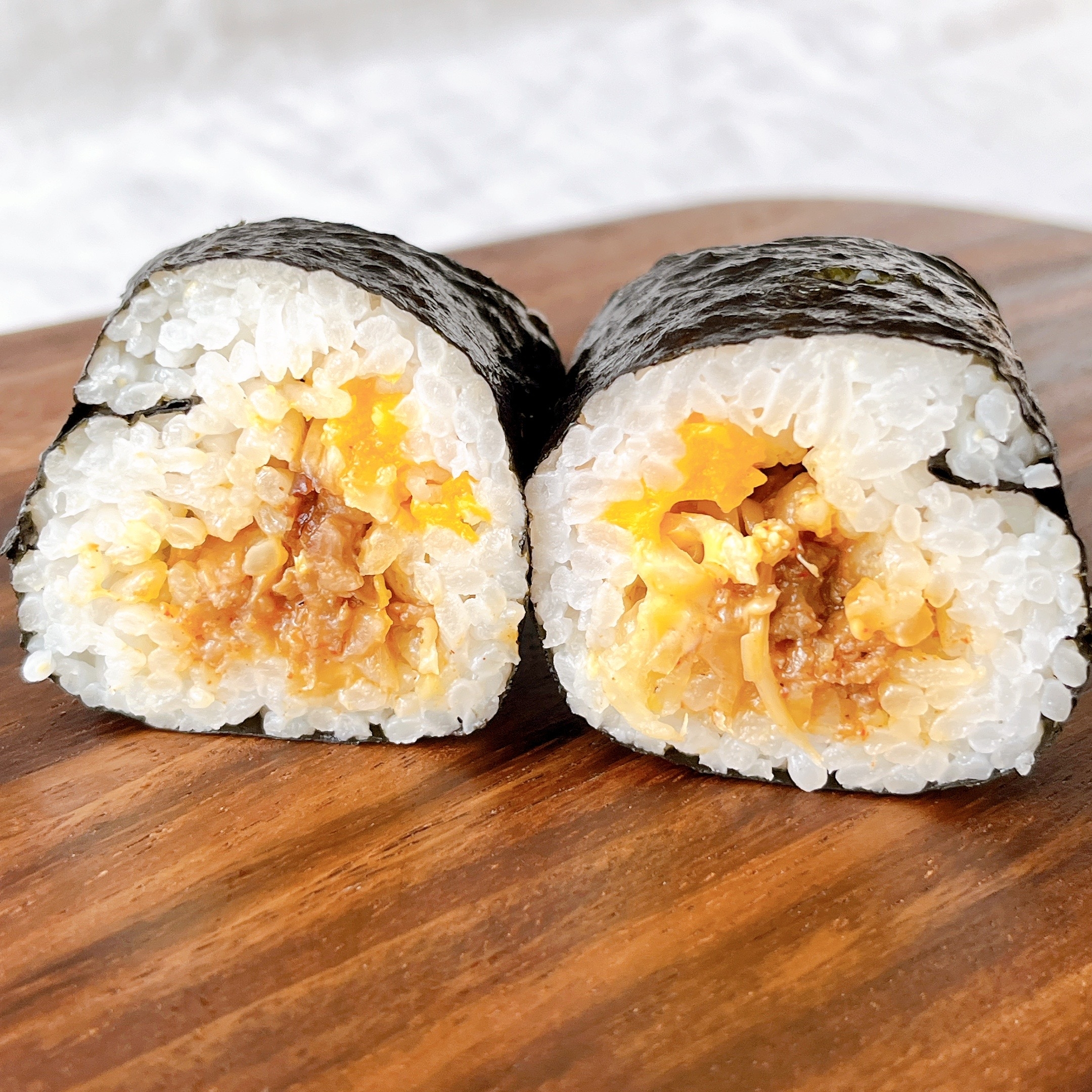 ファミリーマートの「かぶり寿司 タコス巻」