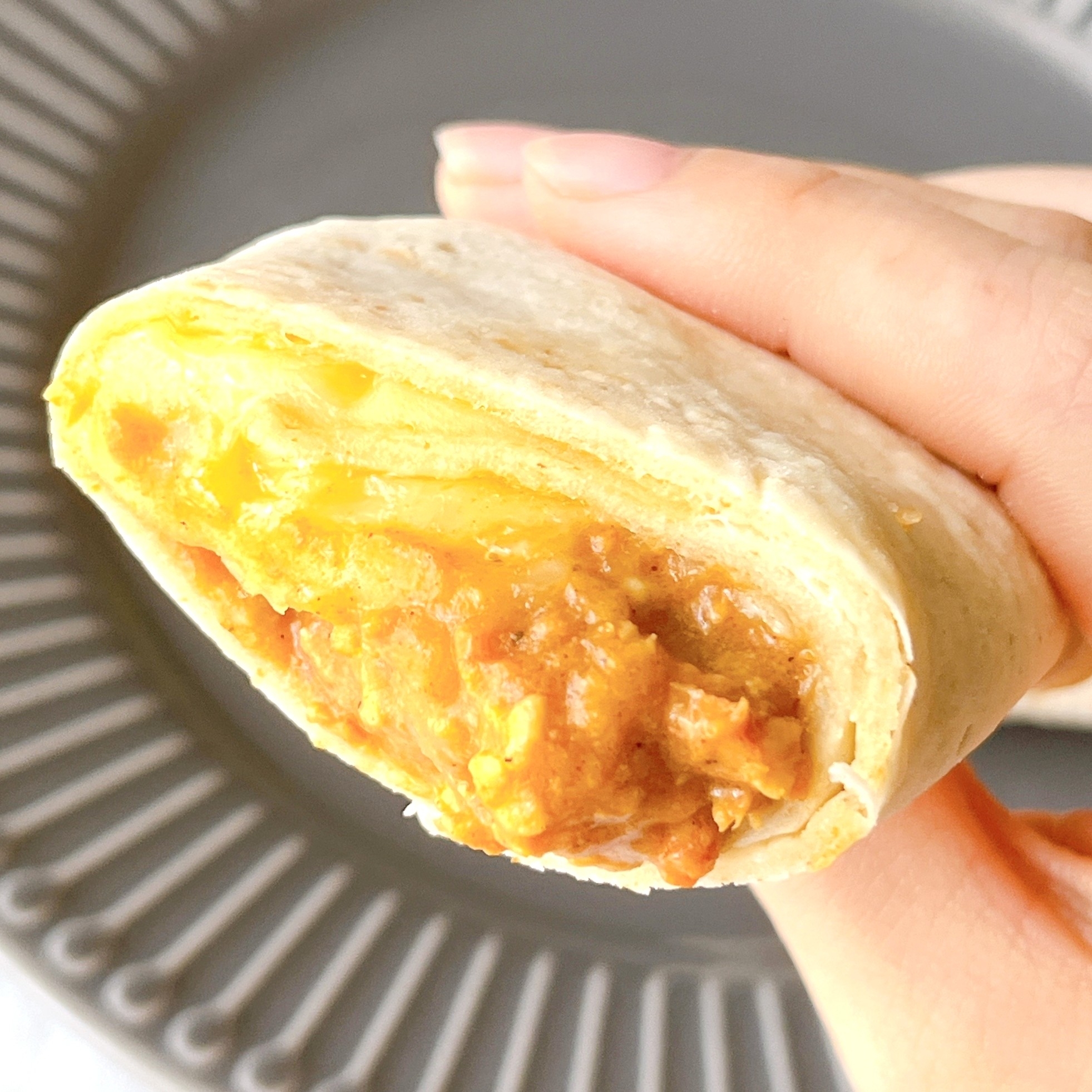 セブンイレブンの「ブリトーバターチキンカレー」