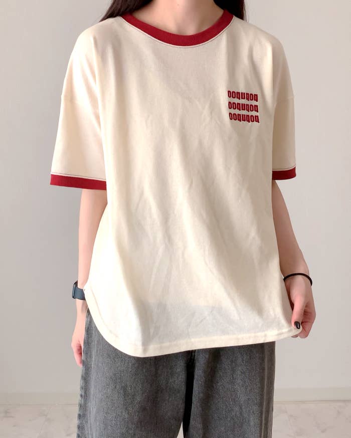 しまむらの「TT＊USA＊ONTシシュウT」