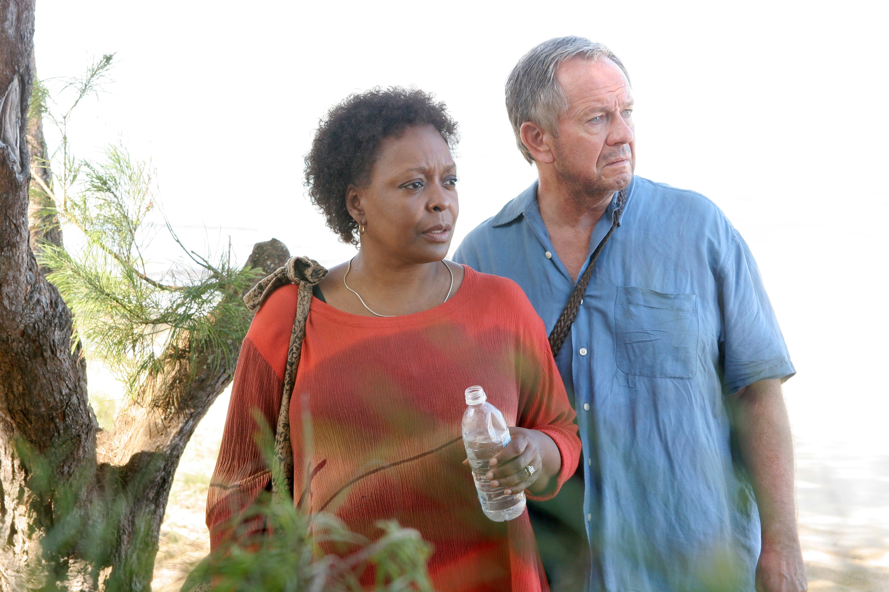 Bernard and Rose from "Lost" standing together