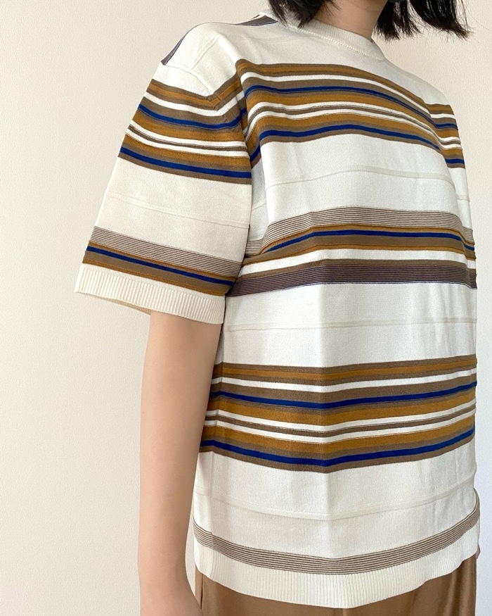 GUの「ウォッシャブルマルチボーダーセーター(5分袖)」