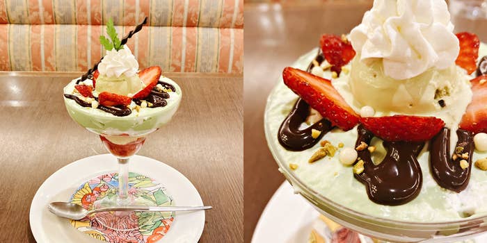 Royal Host（ロイヤルホスト）の「苺とピスタチオのケーキ仕立て」