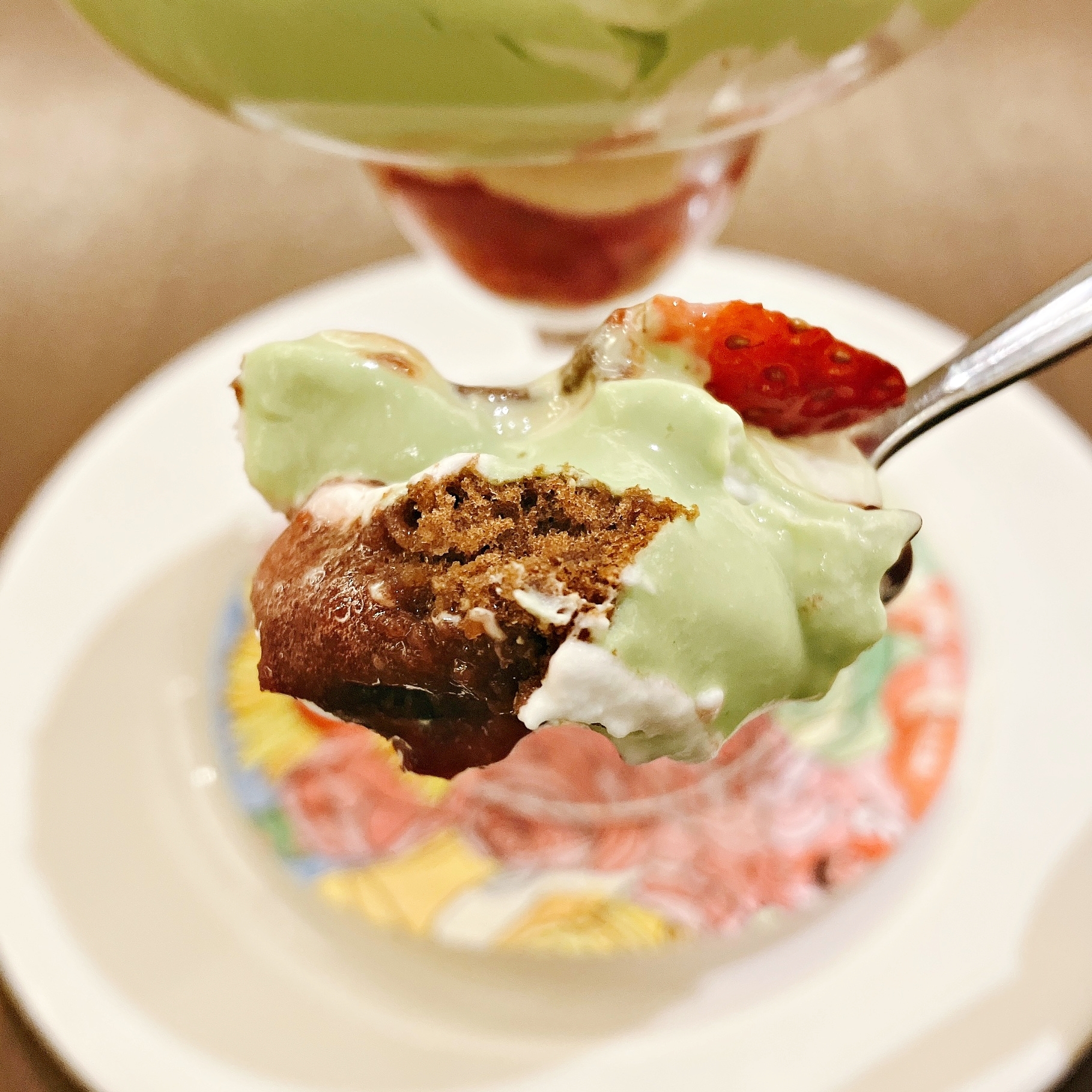 Royal Host（ロイヤルホスト）の「苺とピスタチオのケーキ仕立て」