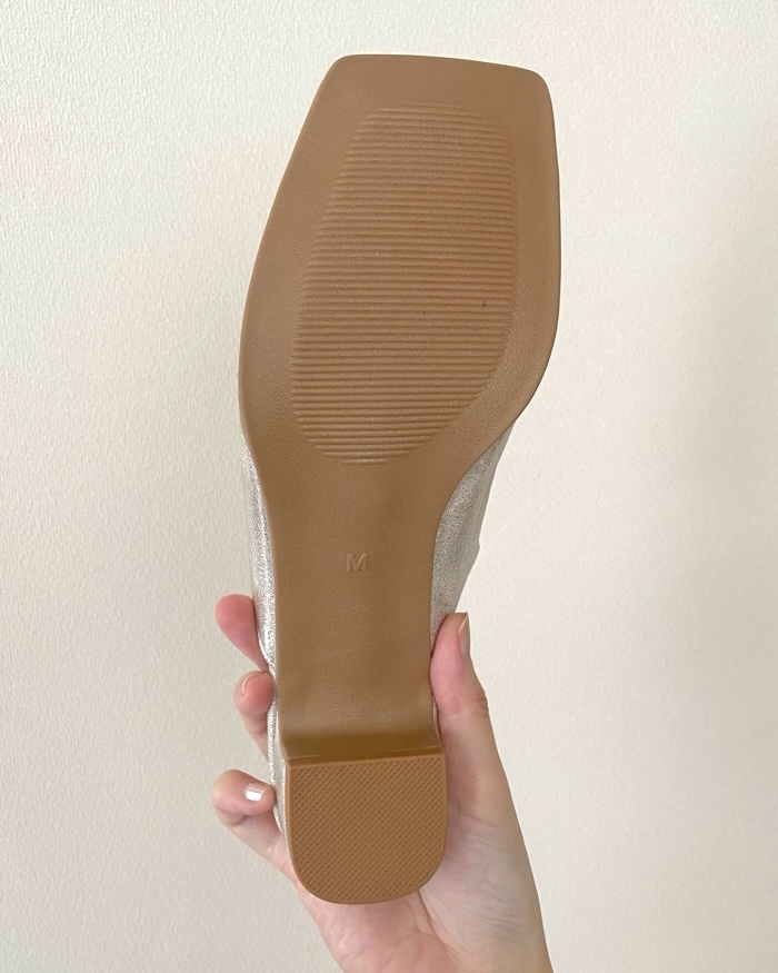 GUの「リボンヒールミュール」