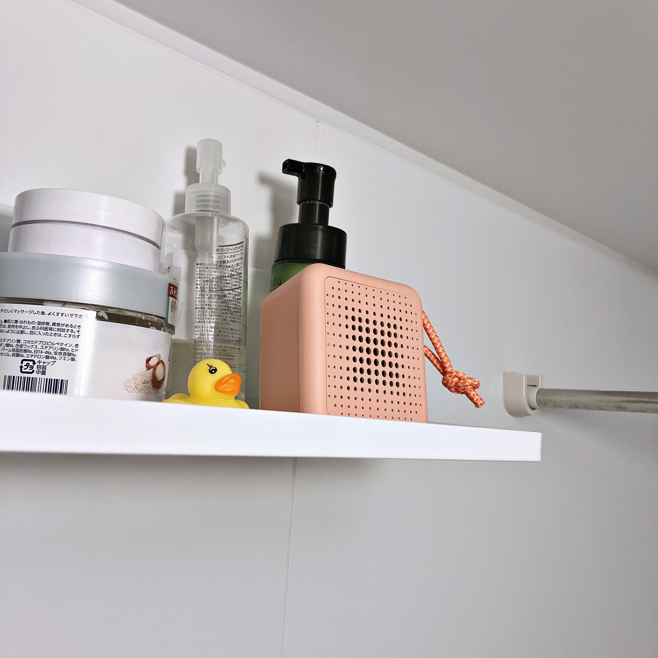 IKEA（イケア）の「VAPPEBY ヴァッペビー ポータブルBluetoothスピーカー（防水／ピンク）」