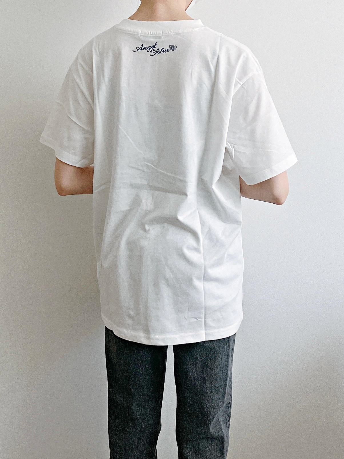 Honeys(ハニーズ)の「エンジェルブルー/ゆるT」