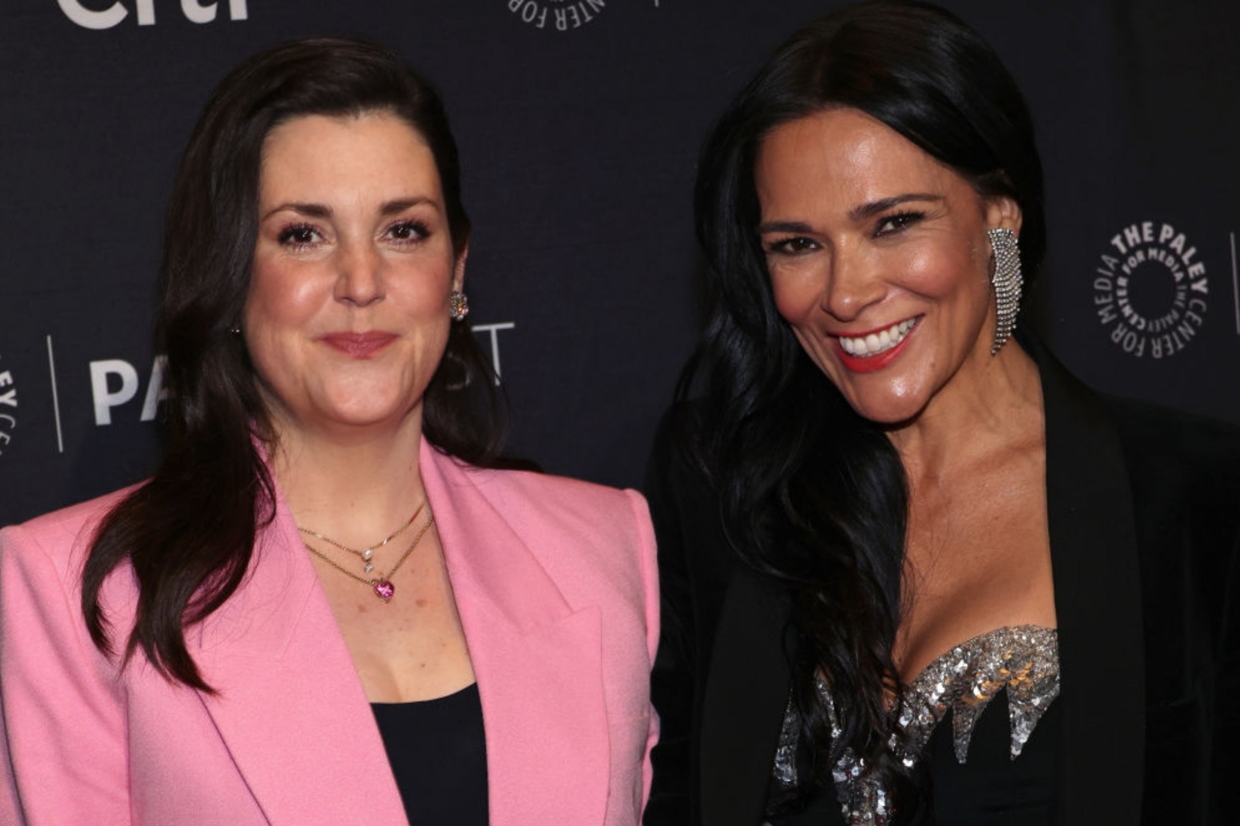 “Yellowjackets” Star Simone Kessell Gushed Over Her Costar Melanie Lynskey: “She’s So Nuanced And Honest And Heartbreaking”