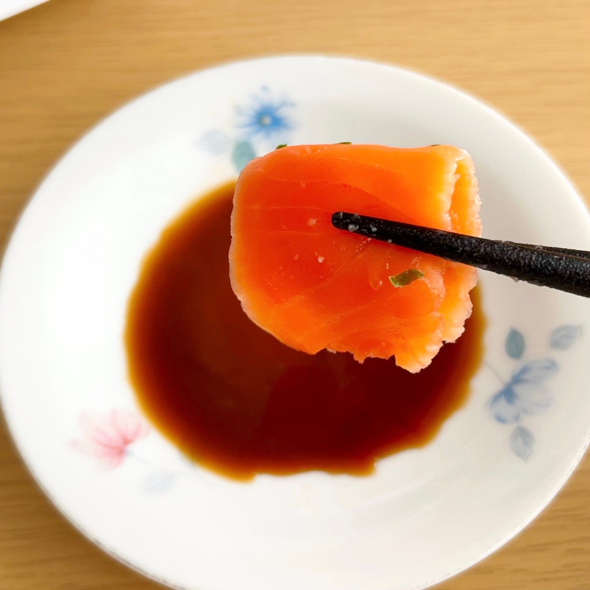 FamilyMart(ファミリーマート)の「サーモンまぐろ丼」