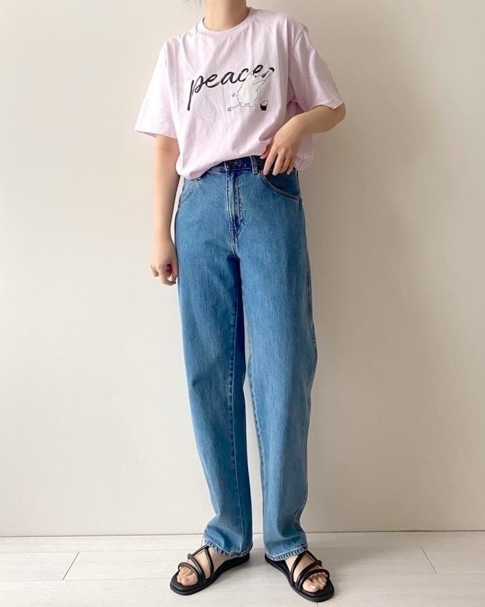 ユニクロの「PEACE FOR ALL グラフィックTシャツ(半袖・レギュラーフィット)ムーミン」