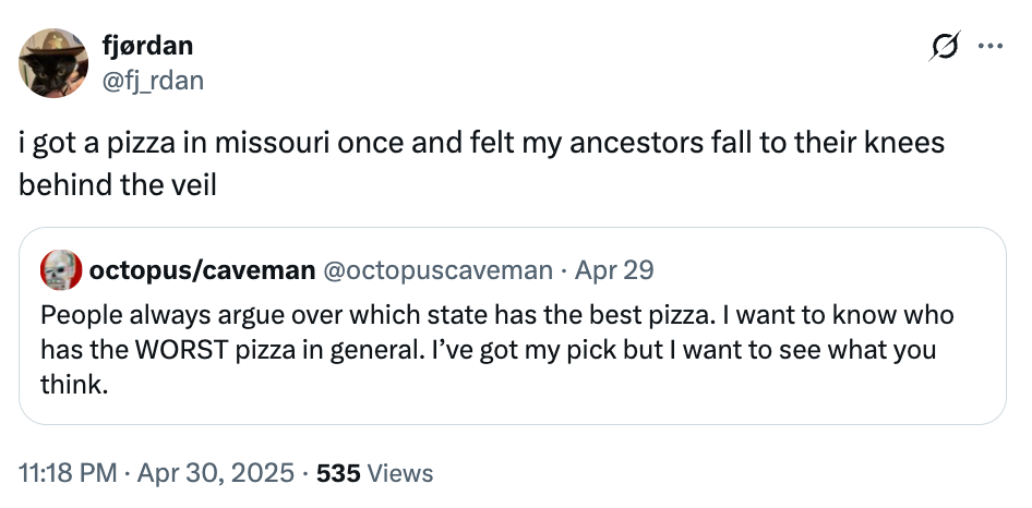 Tweet exchange about pizza preferences and worst pizza state debate